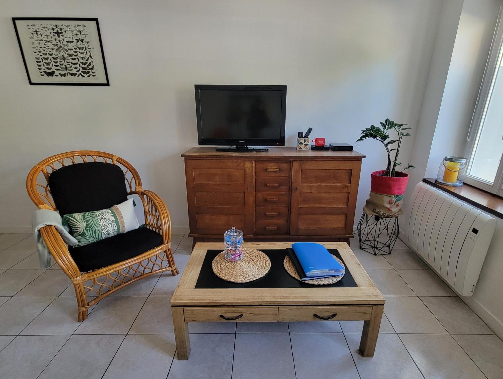 Appartement Avec Terrasse Gaillon Extérieur photo
